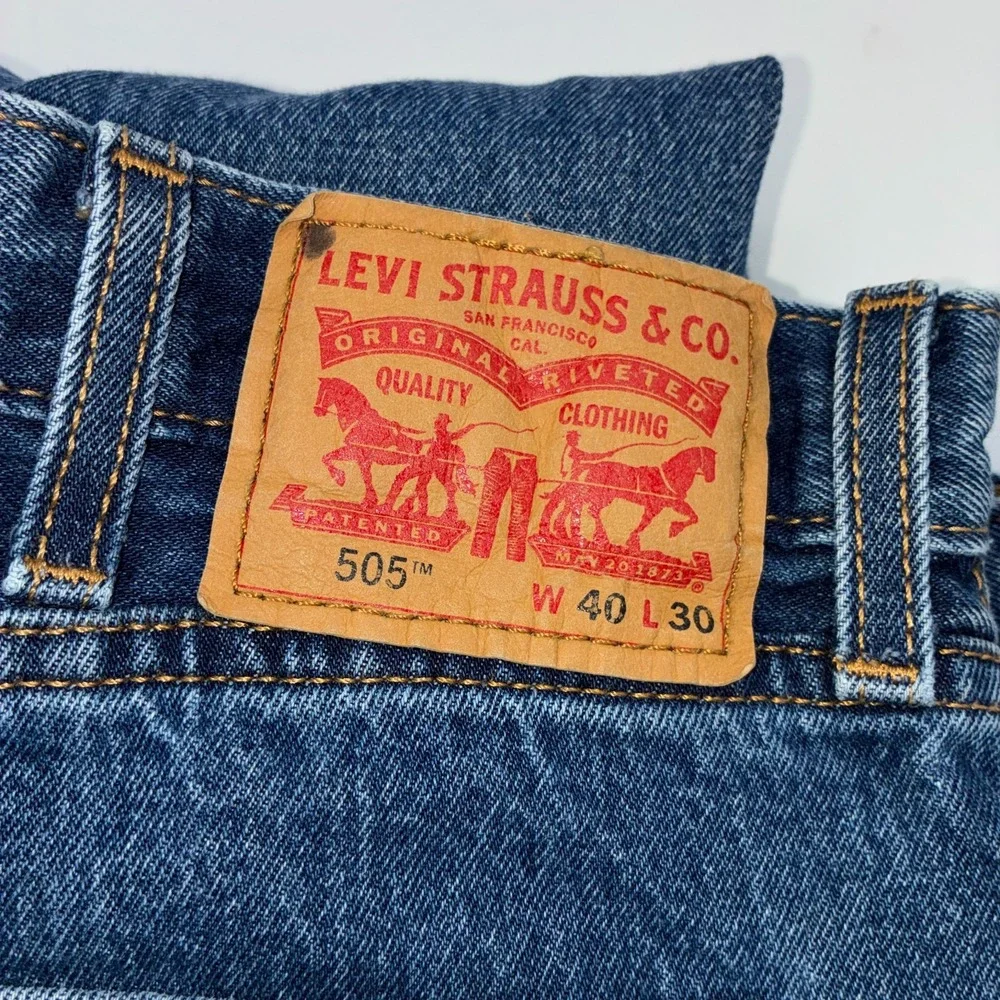 Levi's 505 Jeans Mens W40 L30 Medium Wash Straight Leg Regular Fit